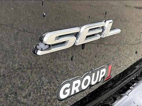 Used 2023 Ford Edge SEL image 10