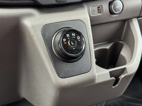 Used 2023 Ford E-Transit Low Roof image 29
