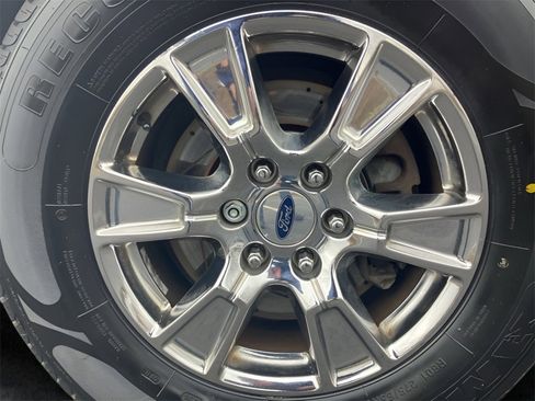 Used 2014 Ford F150 XLT w/ Trailer Tow Package image 9