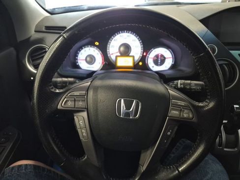 Used 2010 Honda Pilot Touring image 13