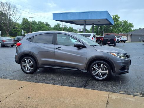 Used 2022 Honda HR-V EX image 2