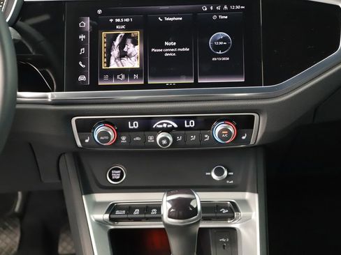 Certified 2025 Audi Q3 2.0T Premium Plus w/ Premium Plus Package image 21