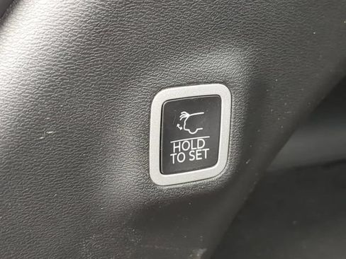 Used 2024 Jeep Wagoneer Launch Edition AWD/4WD image 15