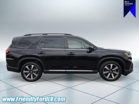 Used 2025 Honda Pilot Elite image 8