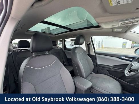 Certified 2023 Volkswagen Taos SE w/ Panoramic Sunroof Package AWD/4WD image 26