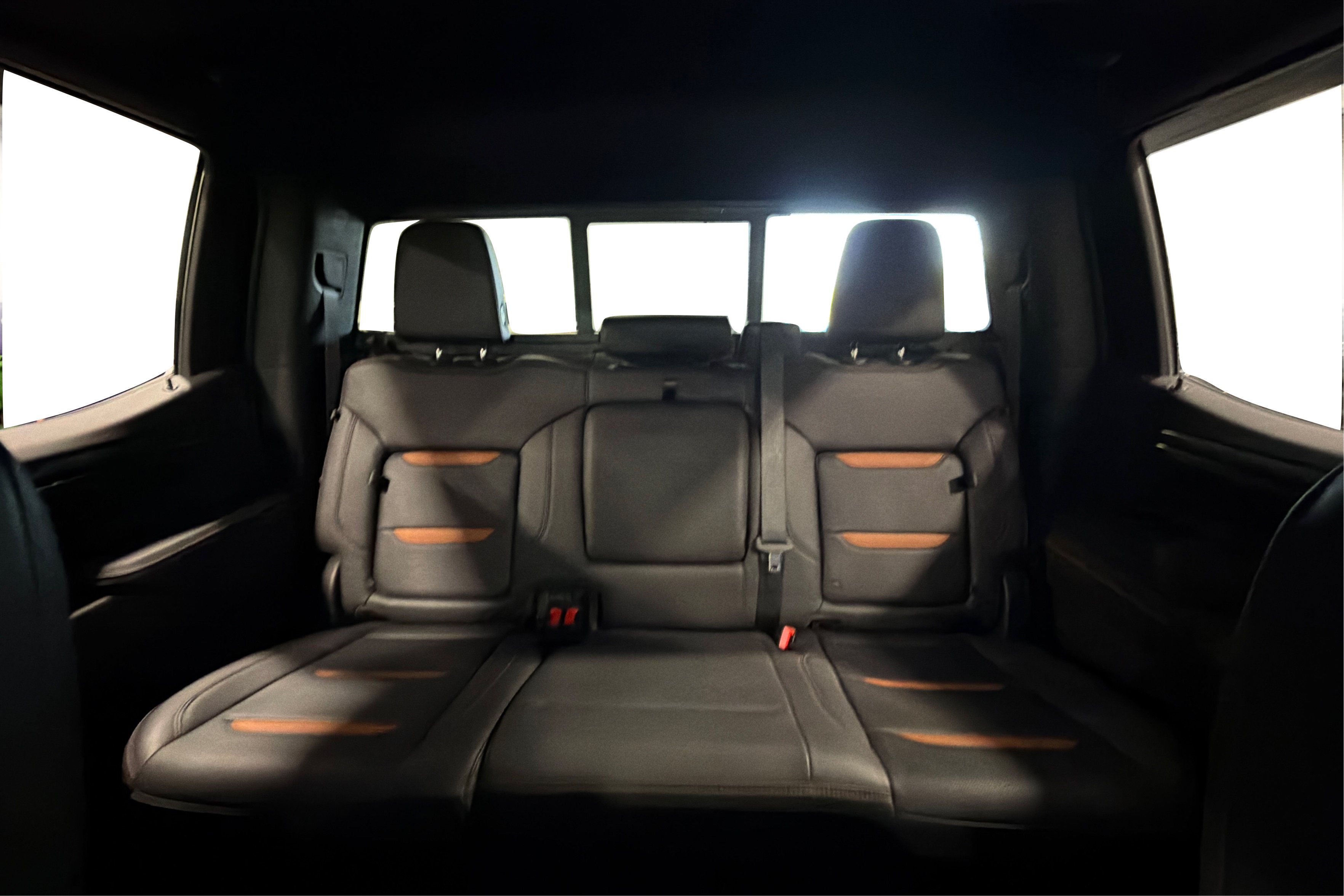 Used 2022 GMC Sierra 1500 AT4 w/ AT4 Premium Package AWD/4WD image 46