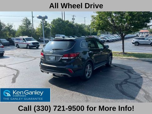 Used 2017 Hyundai Santa Fe Limited AWD/4WD image 5