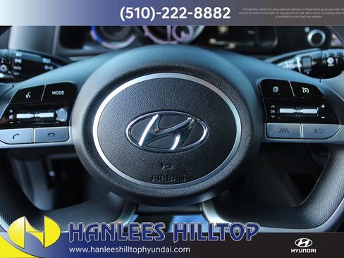 Used 2023 Hyundai Elantra Blue image 25