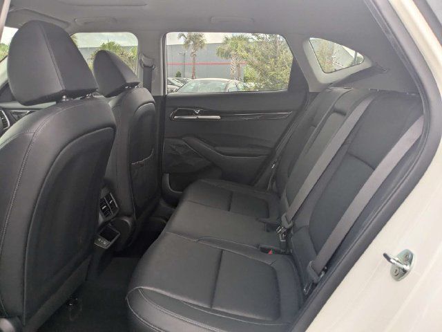 Used 2025 Kia Seltos EX w/ EX Sunroof Package AWD/4WD image 13