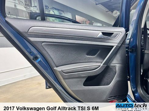 Used 2017 Volkswagen Golf Alltrack SE image 24