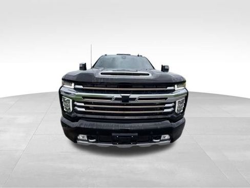 Used 2022 Chevrolet Silverado 2500 High Country w/ Safety Package II AWD/4WD image 2