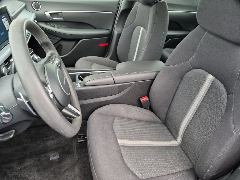 Used 2025 Hyundai Sonata SEL FWD image 25
