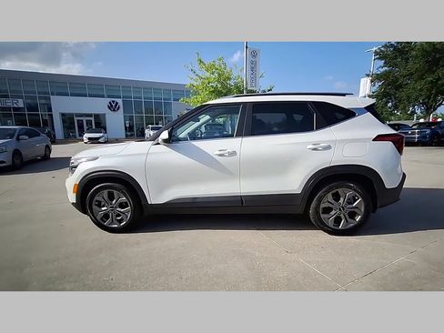 Used 2024 Kia Seltos S FWD image 47