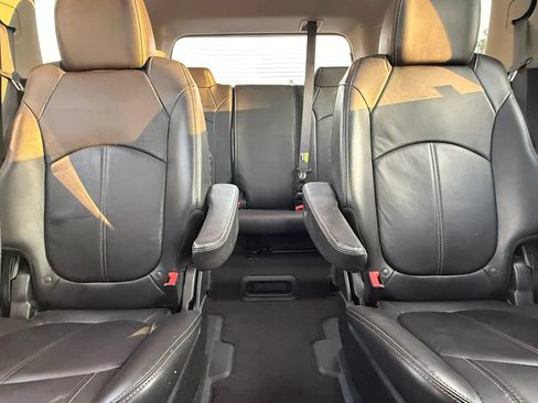 Used 2015 GMC Acadia SLT w/ Open Road Package AWD/4WD image 22