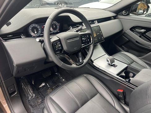 Used 2024 Land Rover Range Rover Evoque S image 21