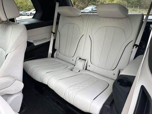 Certified 2024 BMW X7 xDrive40i w/ Executive Package image 20
