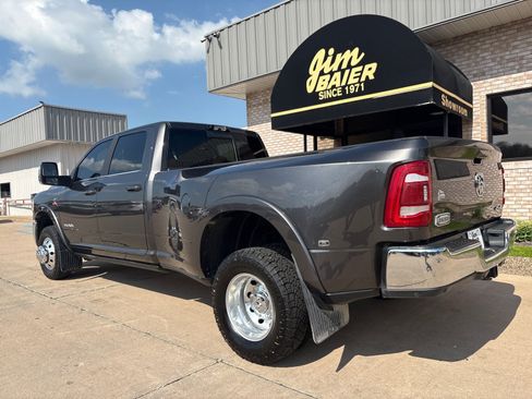Used 2024 RAM 3500 Limited AWD/4WD image 14