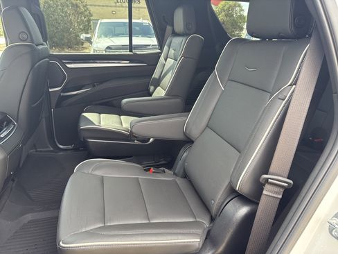 Used 2025 Cadillac Escalade Sport w/ Touring Package AWD/4WD image 17