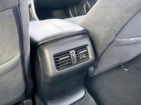 Used 2015 Honda Accord Hybrid Sedan image 29