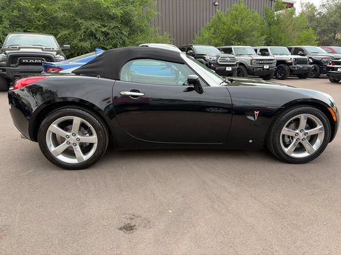 Used 2006 Pontiac Solstice Convertible w/ Premium Package RWD image 8
