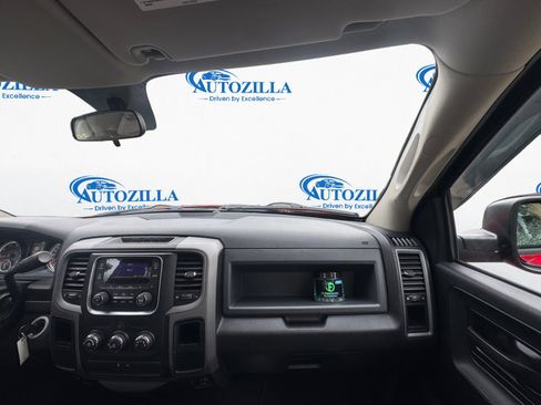 Used 2014 RAM 1500 Express RWD image 11