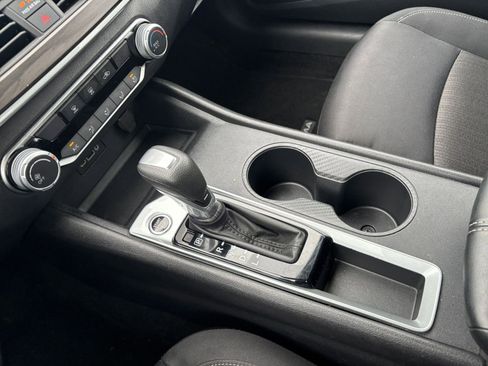 Used 2025 Nissan Altima 2.5 SV image 41