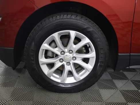 Used 2020 Chevrolet Equinox LT w/ Driver Convenience Package AWD/4WD image 21