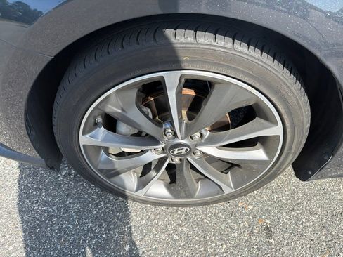 Used 2020 Hyundai Veloster 2.0 Premium FWD image 11