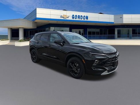 Used 2025 Chevrolet Blazer LT w/ Convenience Package AWD/4WD image 8
