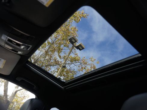 Used 2017 Mercedes-Benz GLS 450 4MATIC w/ Premium Package image 24