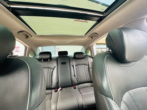 Used 2015 Hyundai Genesis 3.8 w/ Option Group 03 image 28