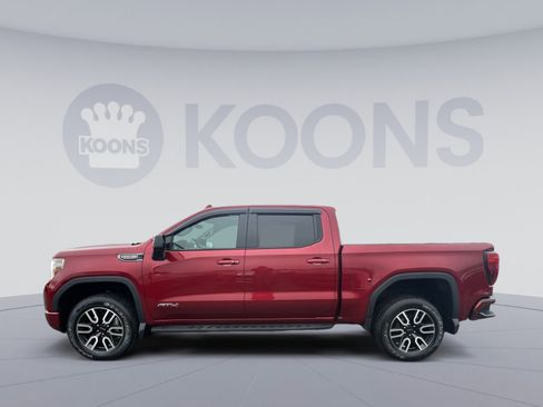 Used 2022 GMC Sierra 1500 AT4 w/ AT4 Premium Package image 2