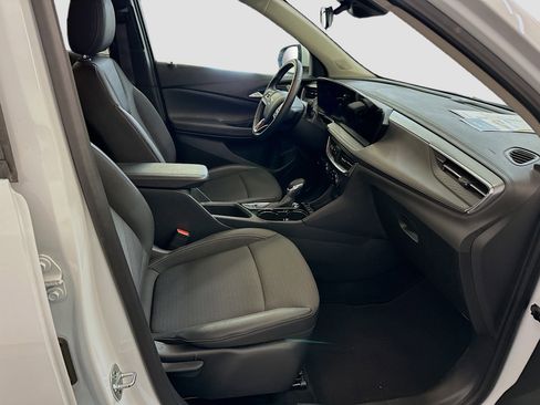 Used 2025 Buick Encore GX Preferred image 31