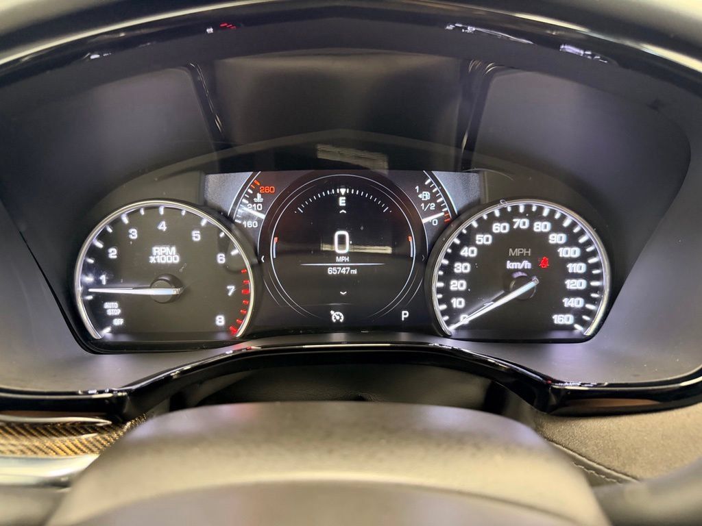 Used 2018 Cadillac XT5 Platinum w/ Driver Assist Package AWD/4WD image 16