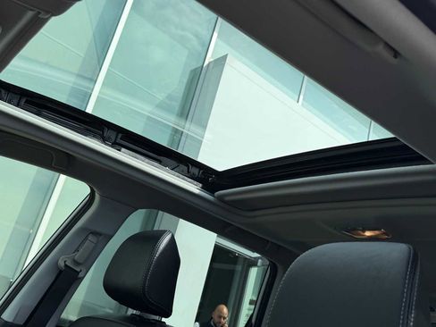 Used 2018 Subaru Forester 2.5i Touring image 15