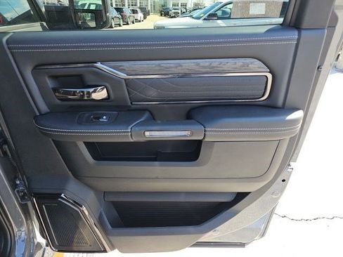 New 2026 RAM 2500 Limited AWD/4WD image 18