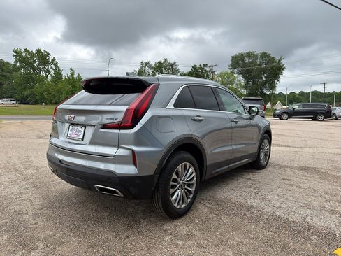 Used 2024 Cadillac XT4 Premium Luxury FWD image 12