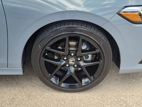 Used 2023 Honda Civic Sport image 7