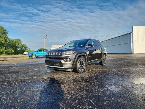 Used 2022 Jeep Compass Limited AWD/4WD image 9