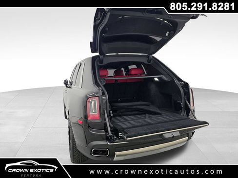 Used 2022 Rolls-Royce Cullinan w/ Interior Detailing Package AWD/4WD image 40