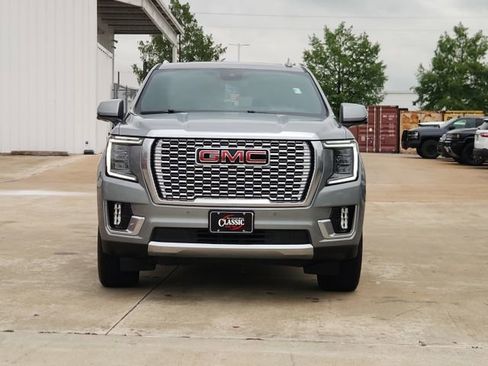 Used 2024 GMC Yukon XL Denali w/ Max Trailering Package RWD image 2