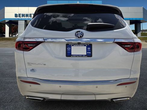 Used 2024 Buick Enclave Essence w/ Experience Buick Package image 5