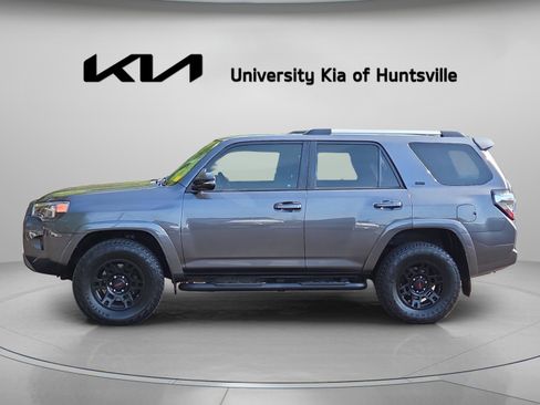 Used 2021 Toyota 4Runner SR5 Premium w/ Moonroof Package AWD/4WD image 4