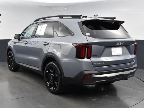 Certified 2024 Kia Sorento SX Prestige w/ Sage Leather Package AWD/4WD image 4