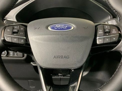 Used 2025 Ford Escape SE image 29