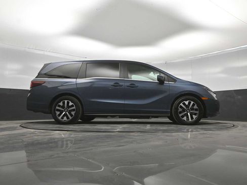 Used 2025 Honda Odyssey EX-L image 38