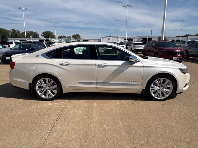 Used 2014 Chevrolet Impala LTZ FWD image 2