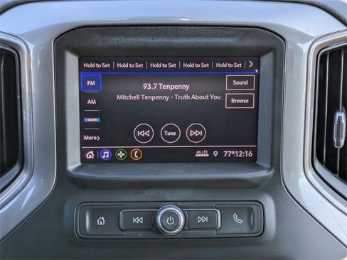 Used 2021 Chevrolet Silverado 1500 Custom image 17