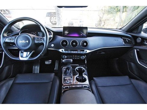 Used 2023 Kia Stinger GT-Line w/ Sun & Sound Package image 9