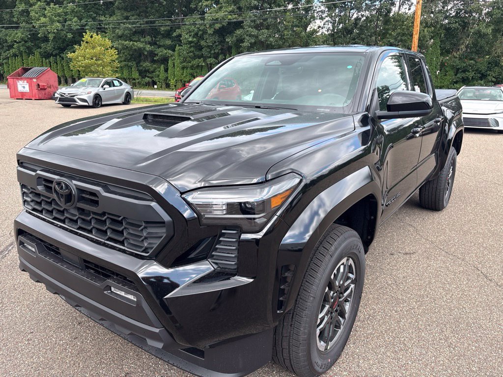 Used 2026 Toyota Tacoma TRD Sport AWD/4WD image 2